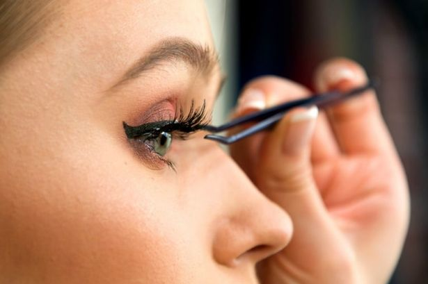 Things to Remember while Taking off Fake Lashes